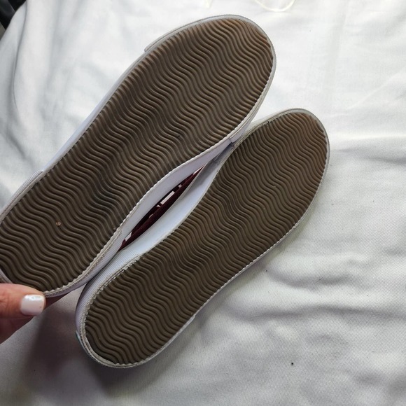 Jack Rogers Carter Burgundy Red Suede Sneakers Size 6 Like New - Picture 9 of 10